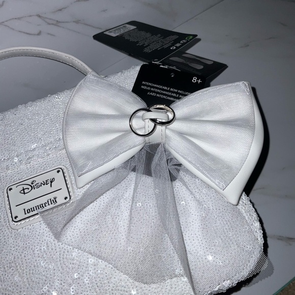 LoungeFly Disney Minnie sequin crossbody - Picture 8 of 11